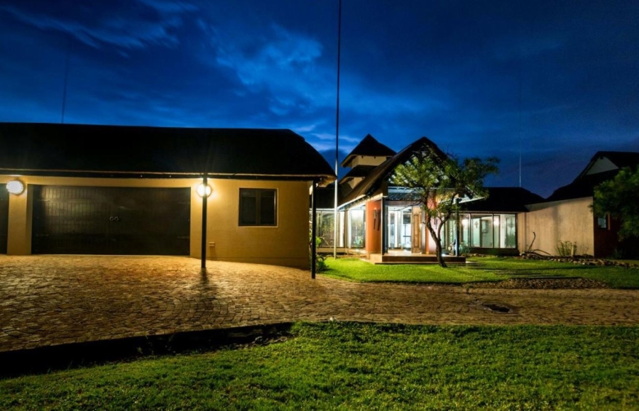 6 Bedroom Property for Sale in Kshane North West